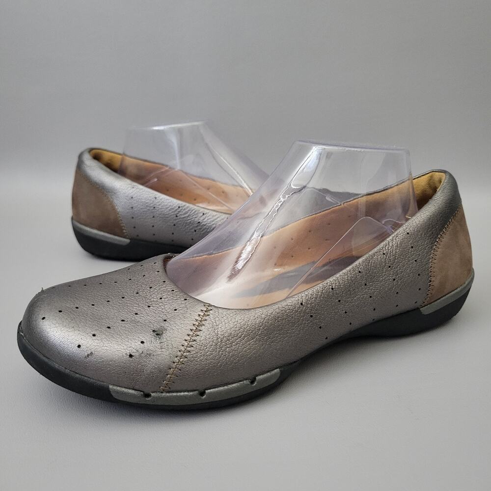 Clarks Womens Un Hearth Loafer Pewter Metallic Slip On Ballet Flat Shoes 7 D